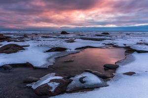 derivas de hielo en el mar báltico foto