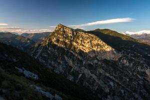 paisajes del parque natural tzoumerka foto