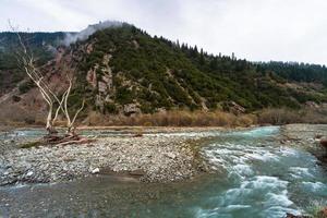 paisajes del parque natural tzoumerka foto