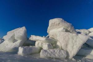 derivas de hielo en el mar báltico foto