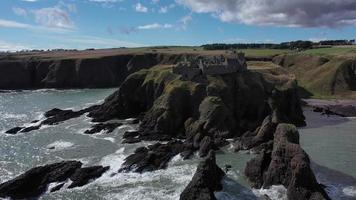 Ruines du château de Dunnotar, Stonehaven, Ecosse video