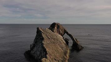 Bow Fiddle Rock, Scotland video