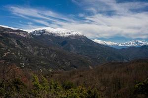 paisajes del parque natural tzoumerka foto