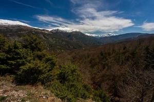 paisajes del parque natural tzoumerka foto