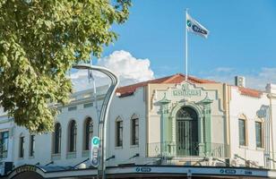 hastings, nueva zelanda - 30 de marzo de 2017 - el edificio de westerman el icónico edificio de la misión española en el centro de hastings, región de la bahía de hawke, isla norte, nueva zelanda. foto