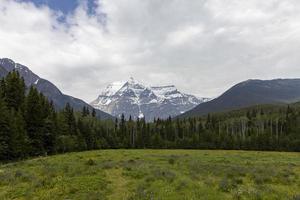 mt robson, columbia británica, canadá foto