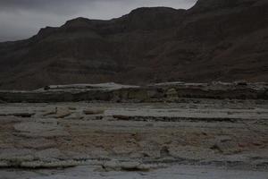 capas geologicas en el desierto foto