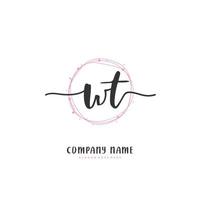 wt escritura a mano inicial y diseño de logotipo de firma con círculo. hermoso diseño de logotipo escrito a mano para moda, equipo, boda, logotipo de lujo. vector