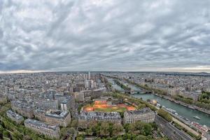 parís vista aérea paisaje urbano por la noche foto