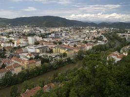 panorama aéreo de graz austria desde la torre del reloj foto