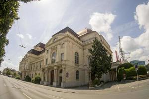 vista del edificio histórico de la ópera de graz austria foto