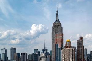 nueva york, ee.uu.- 27 de mayo de 2018 - edificio empire state new york city nuevo rascacielos frente a foto