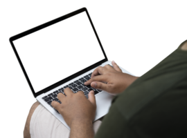 mann, der in laptop mit leerem bildschirm tippt png