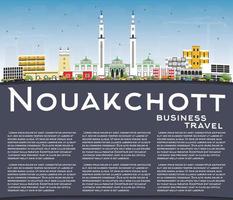 el horizonte de la ciudad de nouakchott, mauritania, con edificios de color, cielo azul y espacio para copiar. vector