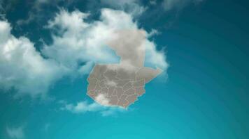 mapa do país da guatemala com zoom em nuvens realistas voam. zoom da câmera no efeito do céu no mapa da guatemala. fundo adequado para introduções corporativas, turismo, apresentações. video