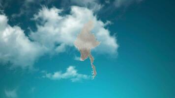 mapa del país de myanmar con zoom en nubes realistas que vuelan. zoom de la cámara en el efecto del cielo en el mapa de myanmar. fondo adecuado para introducciones corporativas, turismo, presentaciones. video