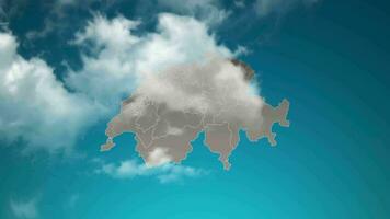 carte du pays suisse avec zoom avant des nuages réalistes traversent. zoom de la caméra dans l'effet du ciel sur la carte de la suisse. fond adapté aux introductions d'entreprise, au tourisme, aux présentations. video