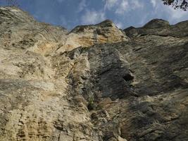 piedra bismantova una formación rocosa en los apeninos toscano-emilianos foto