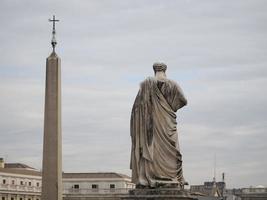 catedral de san pedro ciudad del vaticano roma vista exterior foto