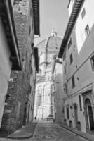 catedral santa maria del fiore en blanco y negro foto