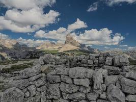 monte piana dolomitas montañas primera guerra mundial caminos trinchera trinchera foto