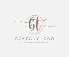 logotipo femenino bt inicial. utilizable para logotipos de naturaleza, salón, spa, cosmética y belleza. elemento de plantilla de diseño de logotipo de vector plano.