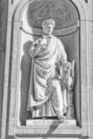 Florence uffizi statue Dante Alighieri photo