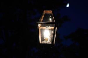 vieja lámpara de aceite de ballena luz de la linterna de la calle en Martha Vineyard foto