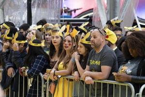 nueva york, estados unidos - 7 de mayo de 2019 - estreno de detective pikachu en times square foto