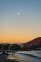 paisaje de playa de zihuatanejo en guerrero foto