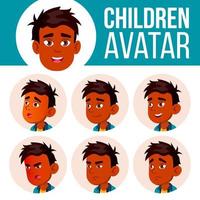 avatar de niño indio establece vector de niño. escuela primaria. enfrentar las emociones. facial, gente. ánimo, guapa. tarjeta, anuncio. ilustración de cabeza de dibujos animados