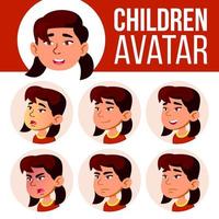 avatar de niña asiática establece vector de niño. jardín de infancia. enfrentar las emociones. retrato, usuario, niño. junior, preescolar, niño. cartel, presentación. ilustración de cabeza de dibujos animados