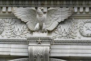 washington square arch in new york photo