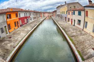 pueblo de comacchio en italia ver paisaje urbano foto