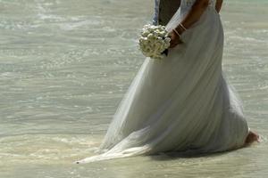 Bridemon the beach romantic wedding photo