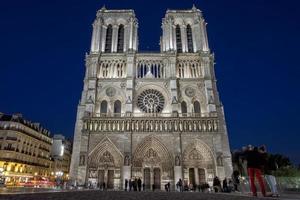 notre dame paris night view photo