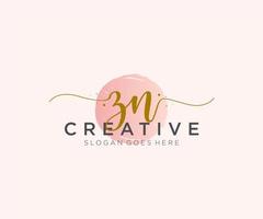 monograma de belleza de logotipo femenino inicial zn y diseño de logotipo elegante, logotipo de escritura a mano de firma inicial, boda, moda, floral y botánica con plantilla creativa. vector