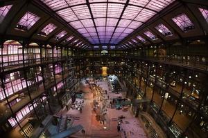 PARIS, FRANCE - NOVEMBER 18 2021 - Evolution Gallery Museum of natural history Grande Galerie de l'Evolution photo