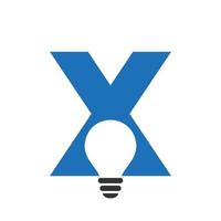 el logotipo eléctrico de la letra x se combina con la plantilla vectorial del icono de la bombilla eléctrica. bombilla logotipo signo símbolo vector