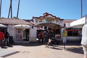 cabo san lucas, méxico - 25 de enero de 2018 - la ciudad de la costa pacífica está llena de turistas foto