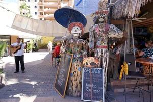 cabo san lucas, méxico - 25 de enero de 2018 - la ciudad de la costa pacífica está llena de turistas foto