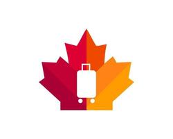 diseño del logotipo de la bolsa de viaje de arce. logotipo de viaje canadiense. hoja de arce roja con vector de bolsa de viaje