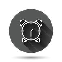 icono de reloj en estilo plano. ver ilustración vectorial sobre fondo redondo negro con efecto de sombra larga. concepto de negocio de botón de círculo de temporizador. vector