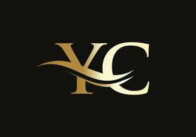 diseño inicial del logotipo de la letra dorada yc. diseño de logotipo yc con moda moderna vector