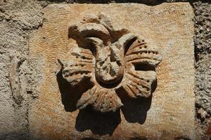 alivio en el casco antiguo de antalya, turkiye foto