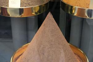 ground cinnamon powder photo