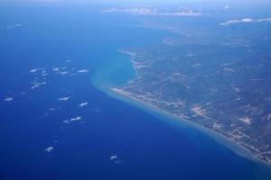 sicilia costa catania etna volcán vista aérea foto