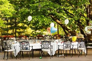 tables after a child's birthday photo