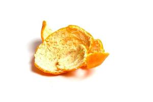 cáscara de naranja fondo blanco foto