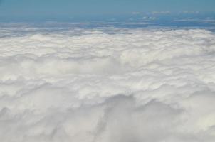 vista del cielo con nubes foto